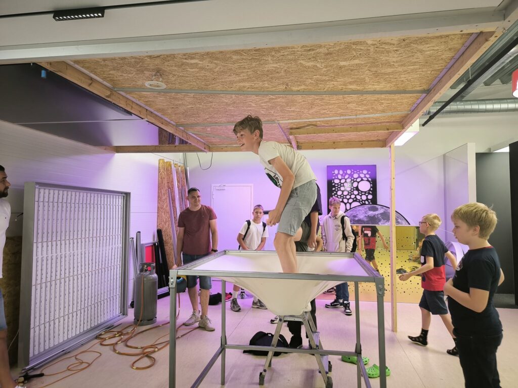 Vecta's Exciting Day: Young Explorers Push Our Ceilings to the Limit!